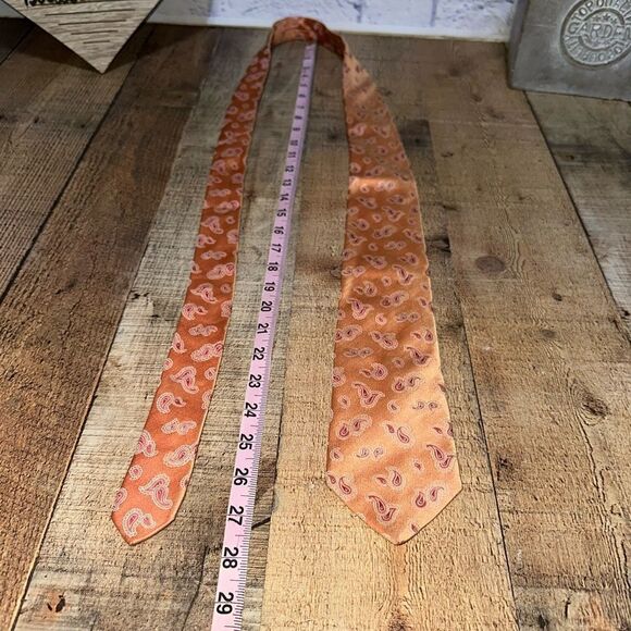 Hugo Boss Paisley Silk Tie - Picture 6 of 8